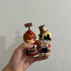 Hironi pop mart figures